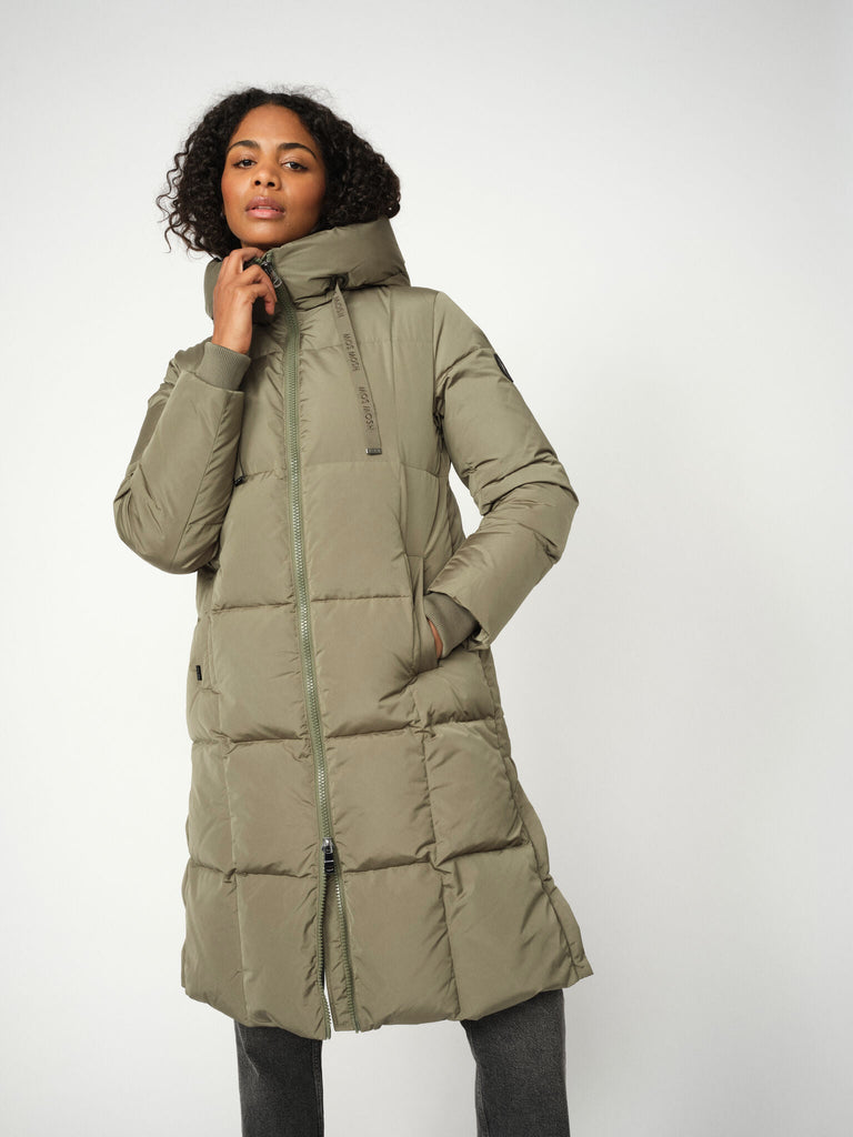 Modelshot / Tea / Detail