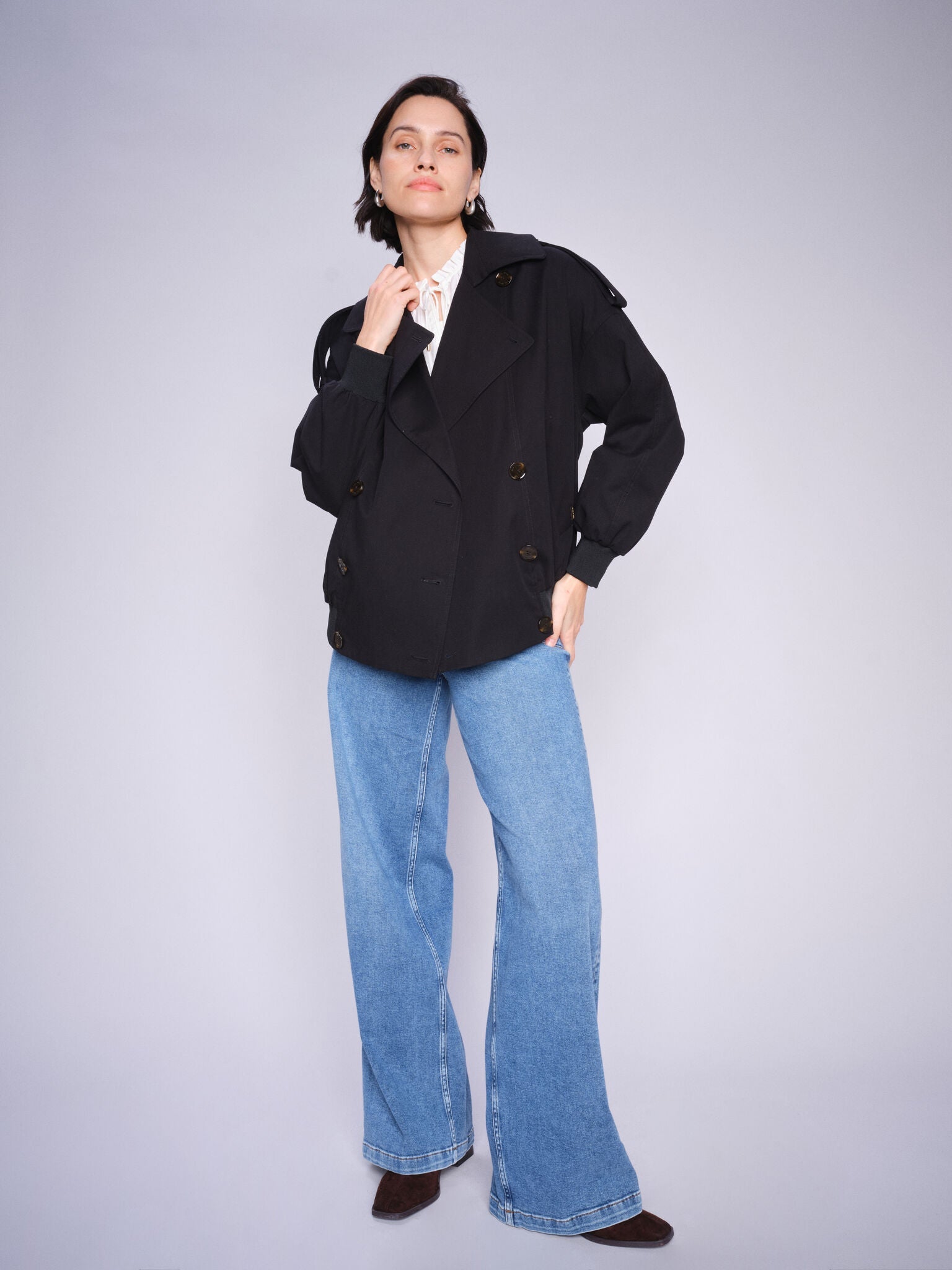 Modelshot / Black / Detail