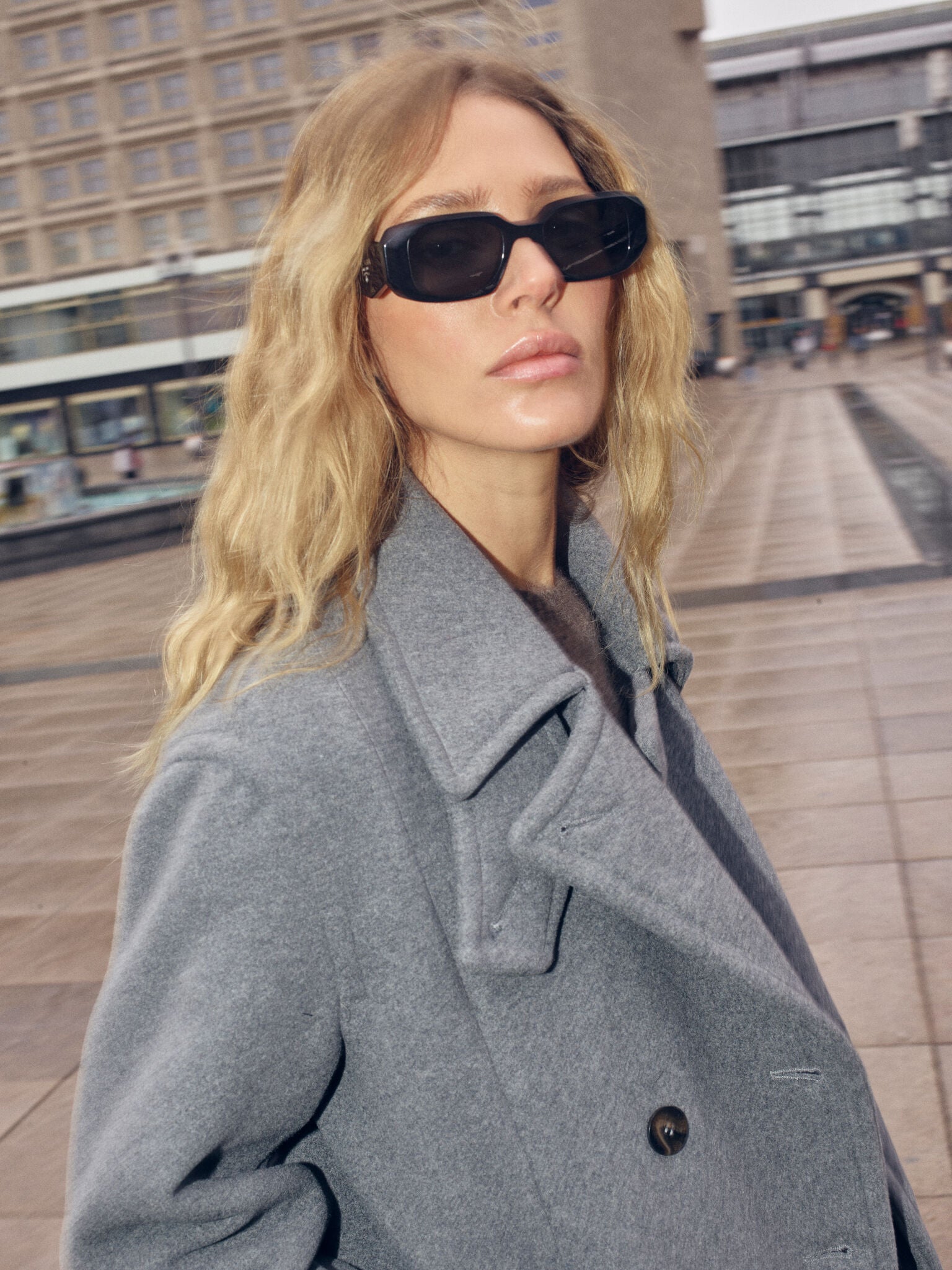 Modelshot / Mockingbird / Detail