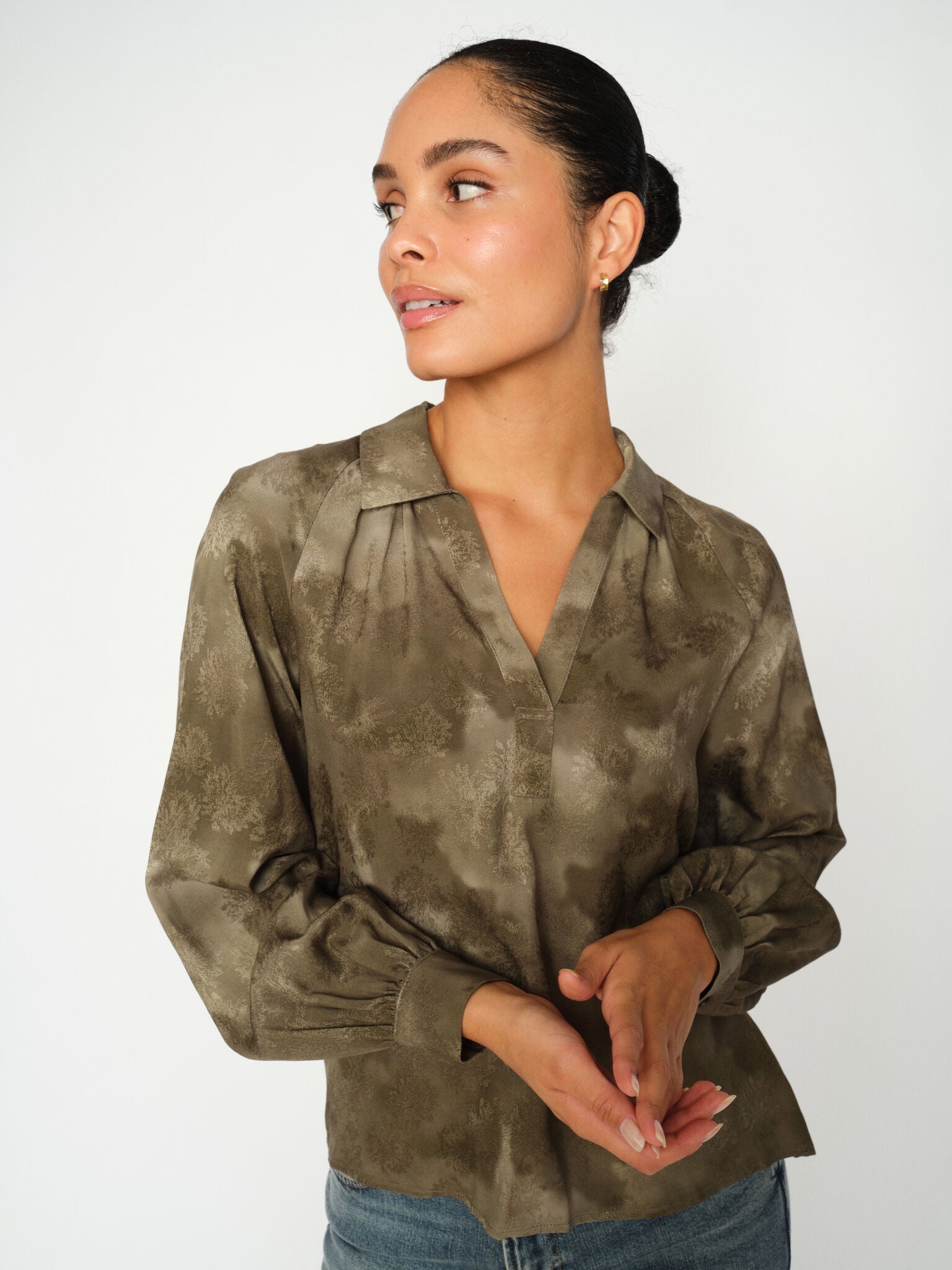 Modelshot / Olive Night / Detail