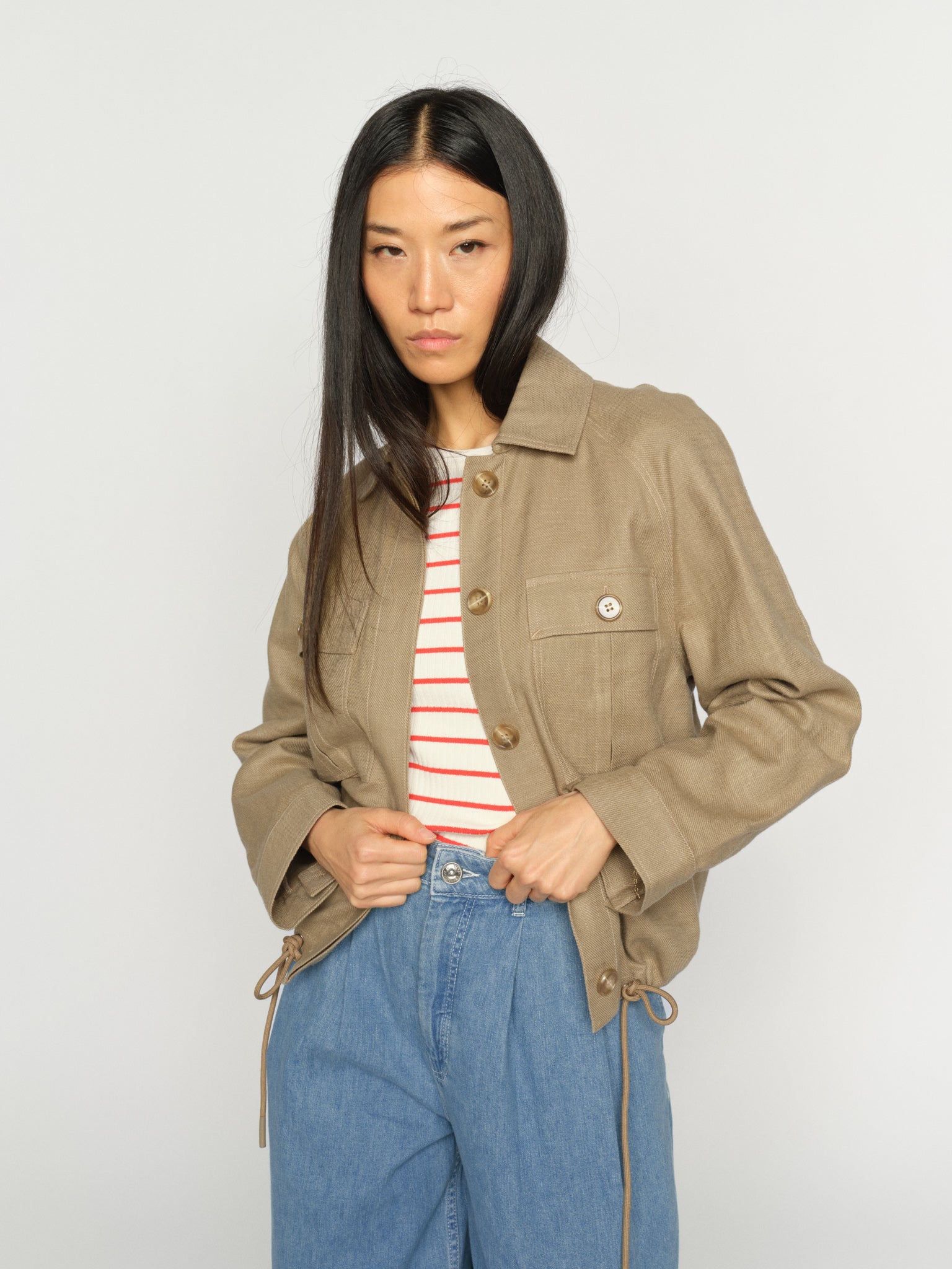 Modelshot / Petrified Oak / Detail