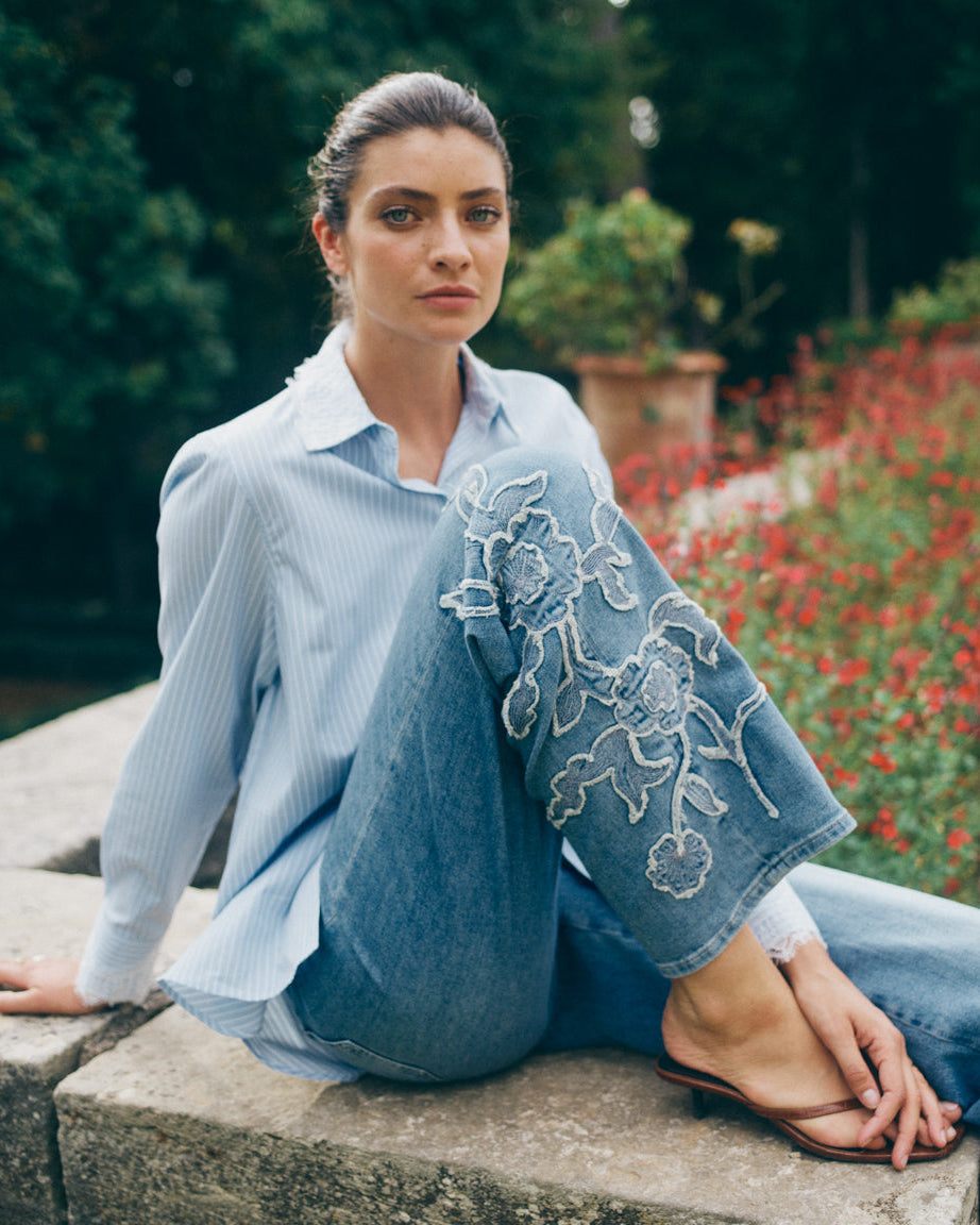 Modelshot / Light Blue / Detail