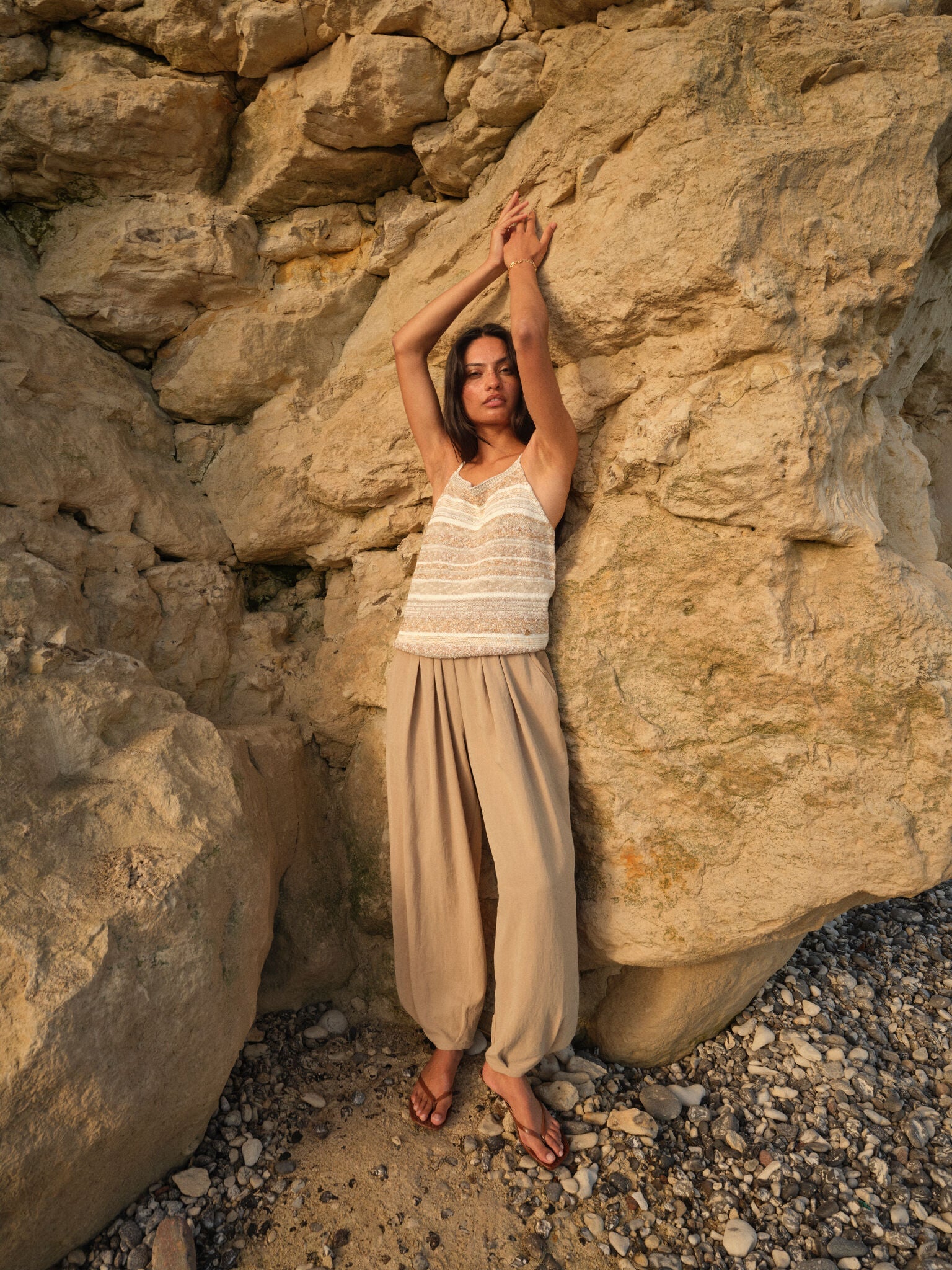 Modelshot / Ecru / Detail