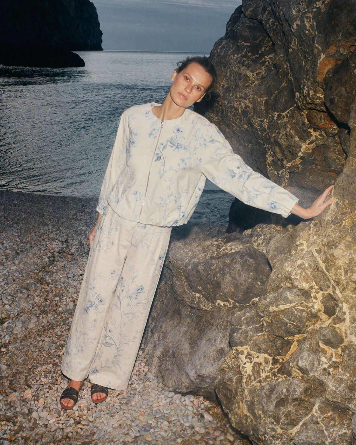 Modelshot / Skyway / Detail