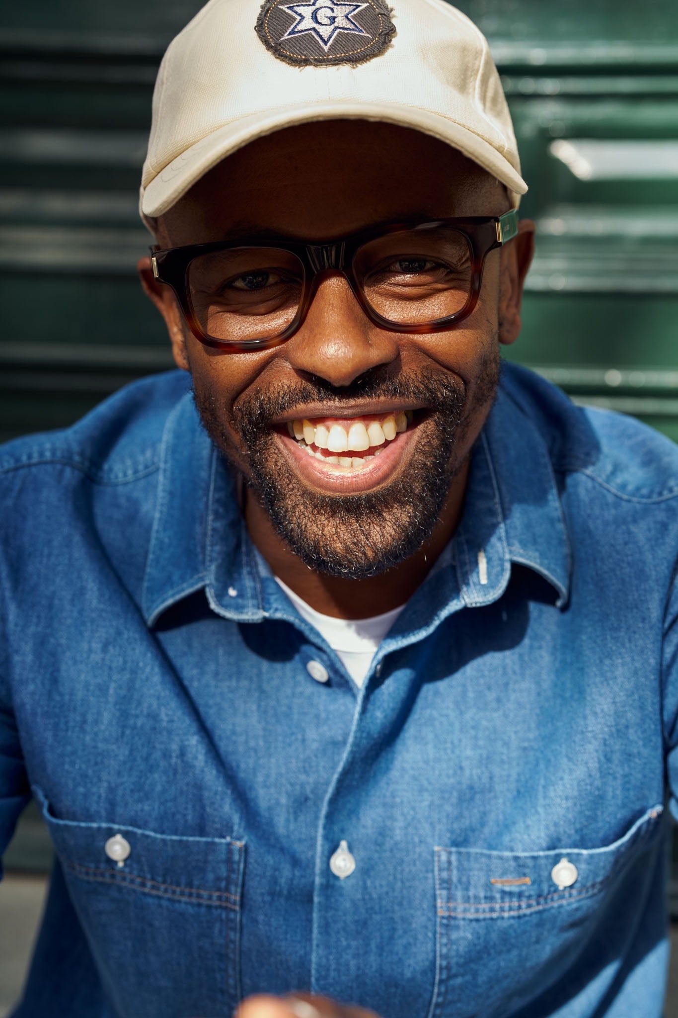 Modelshot / Blue Denim / Detail