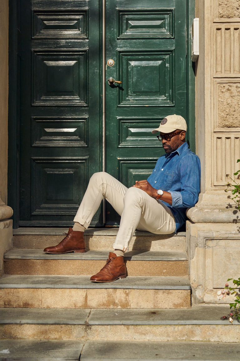 Modelshot / Blue Denim / Detail