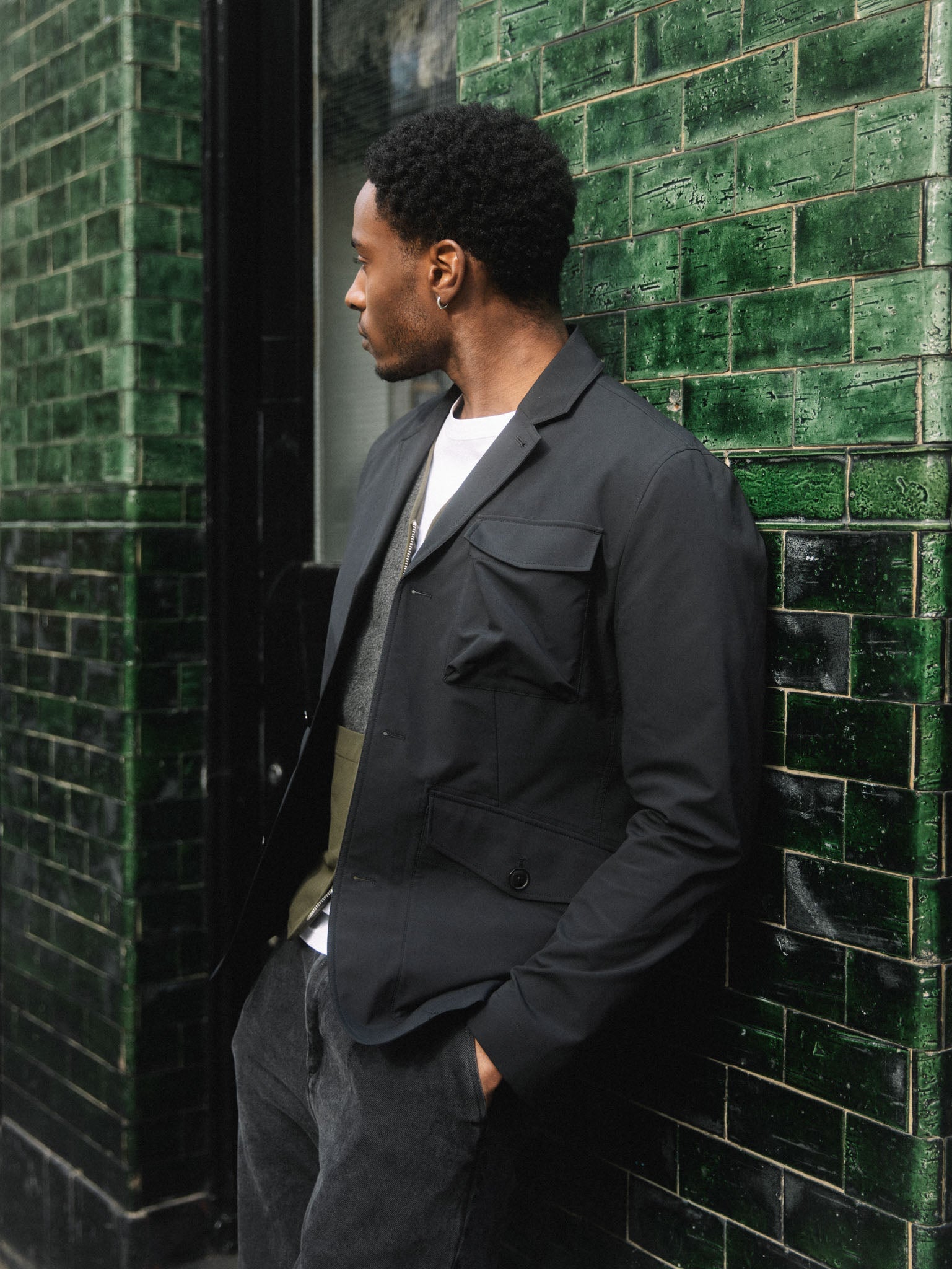 Modelshot / Black / Detail