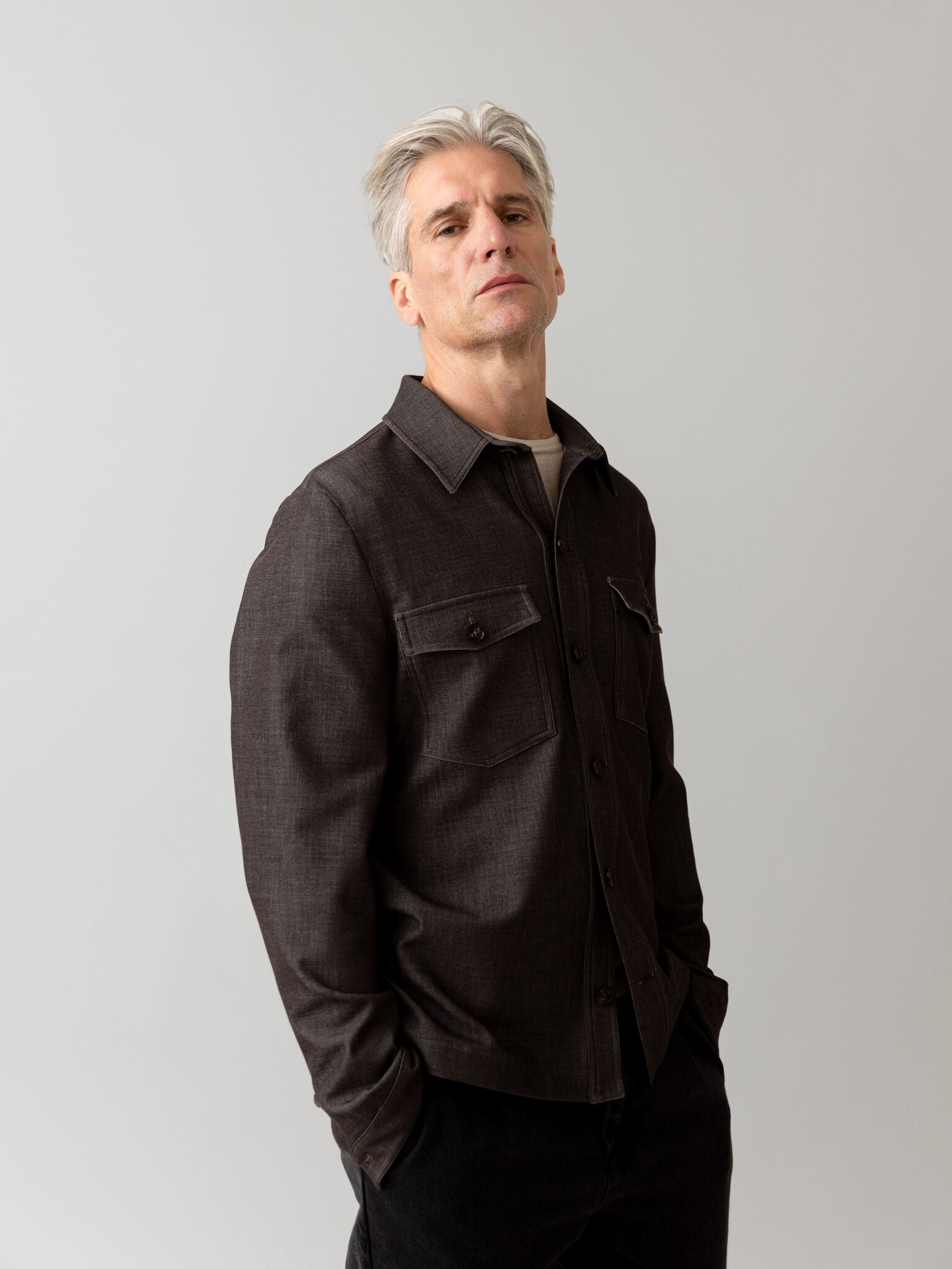 Modelshot / Chocolate Brown / Detail