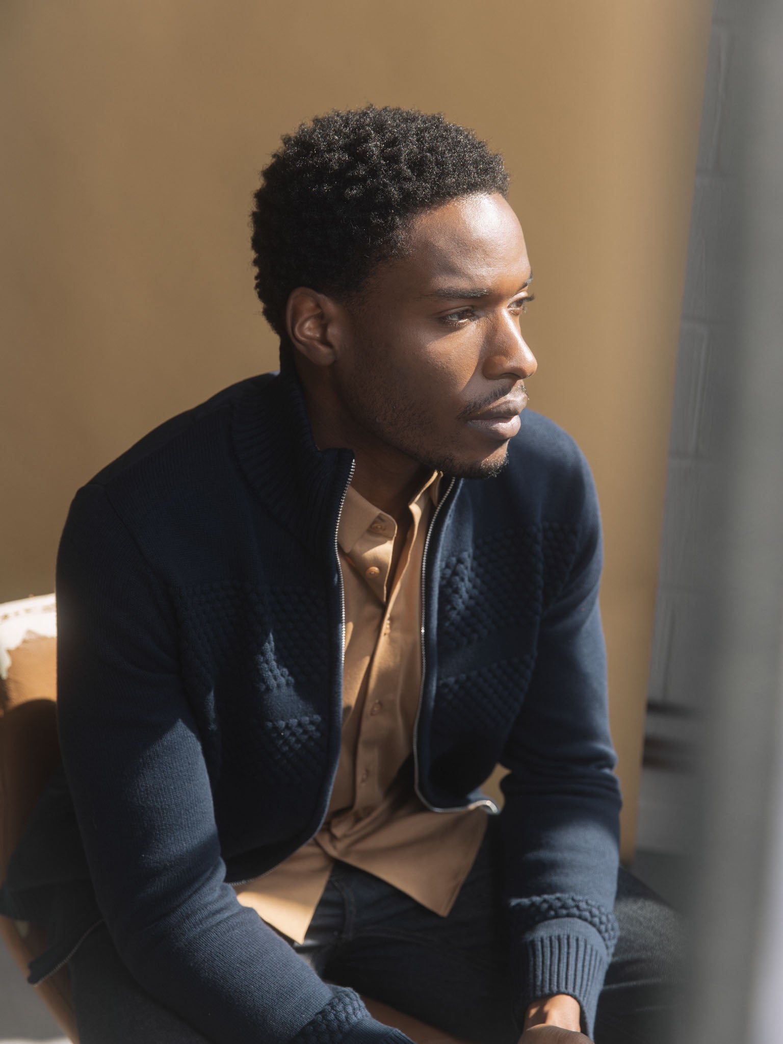 Modelshot / Navy / Detail