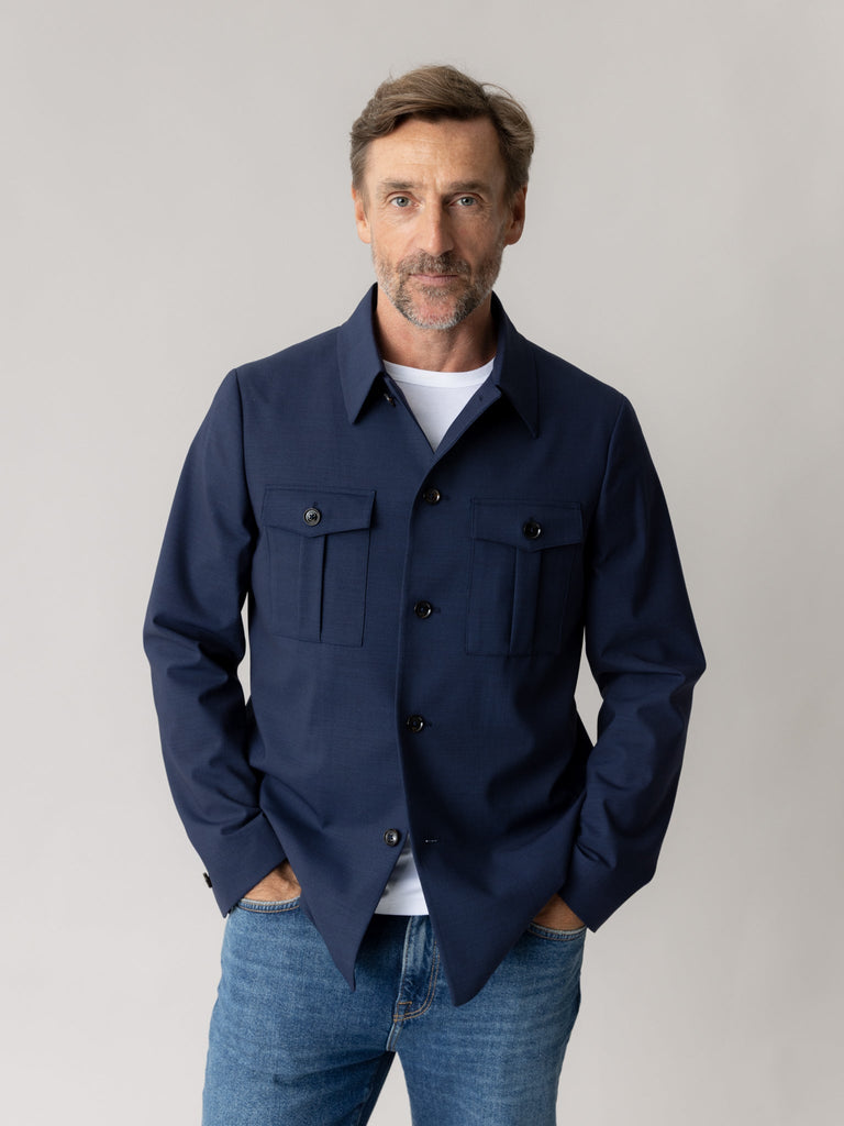 Modelshot / Navy / Detail