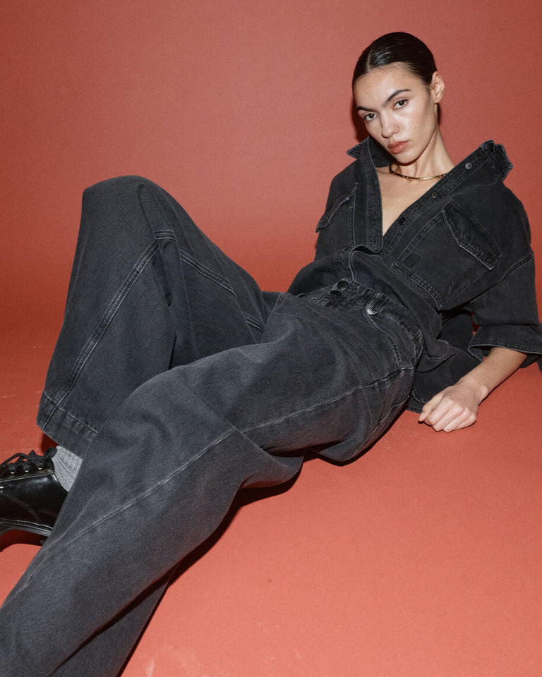 Modelshot / Black / Detail