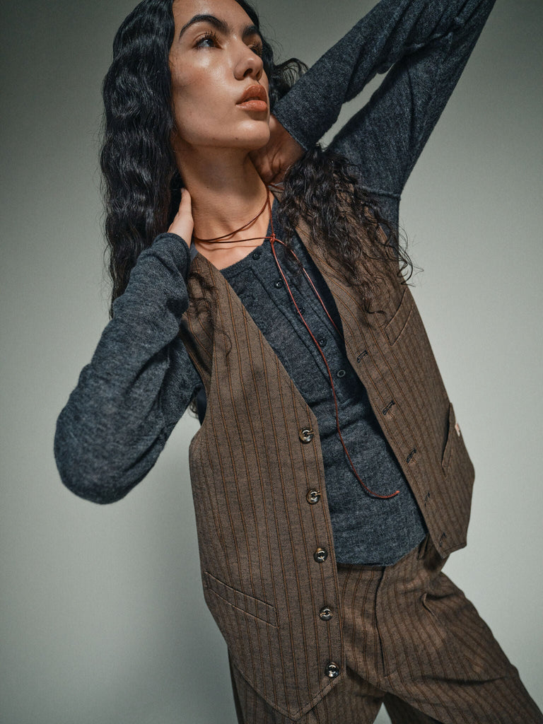 Modelshot / Demitasse / Detail