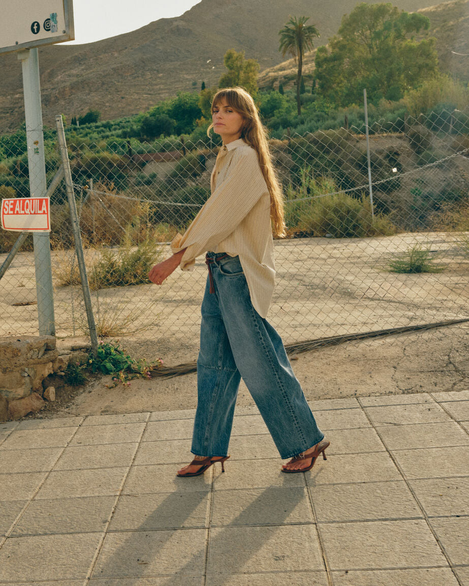 Modelshot / Light Blue Denim / Detail