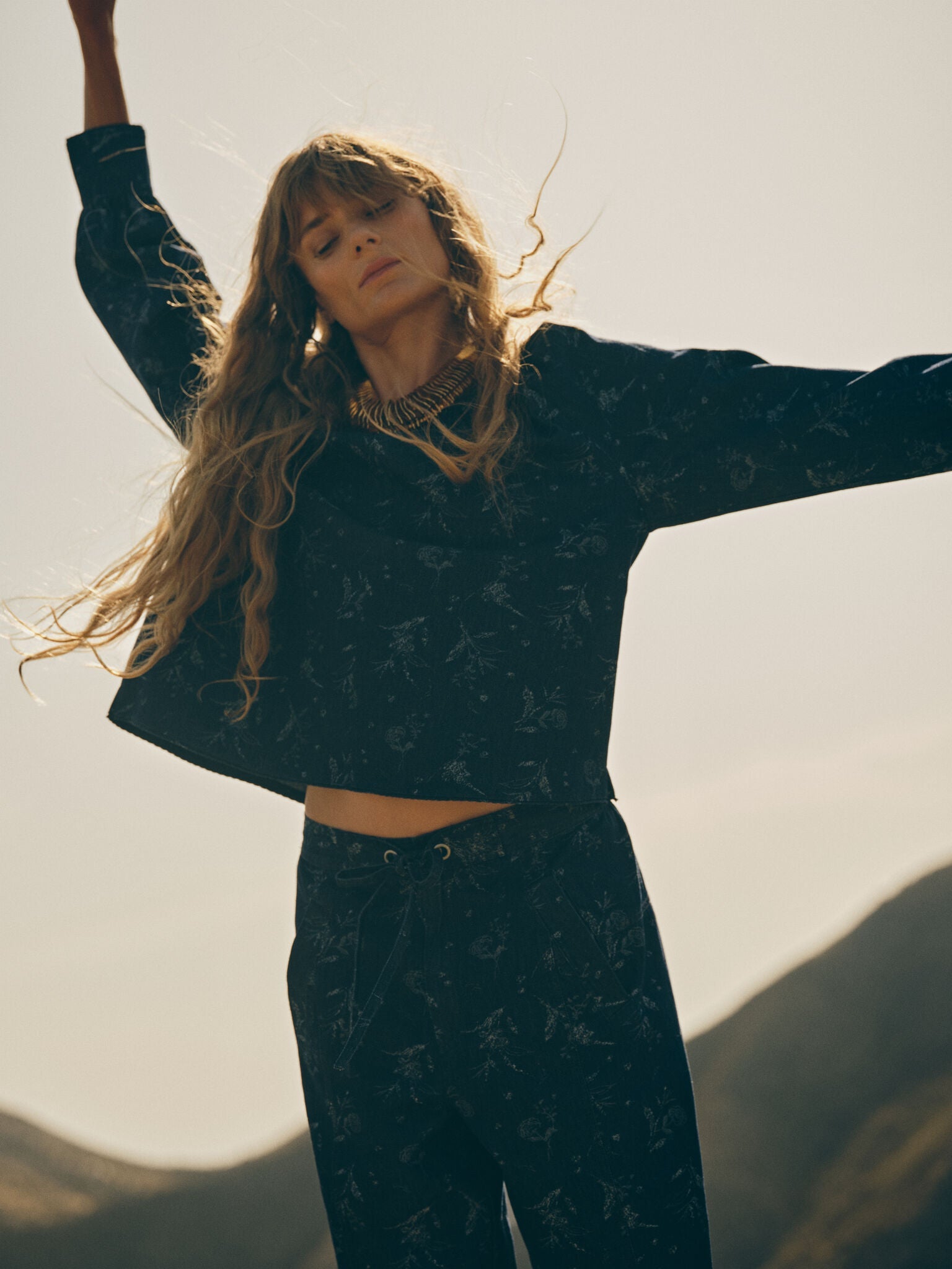 Modelshot / Dark Blue Denim / Detail