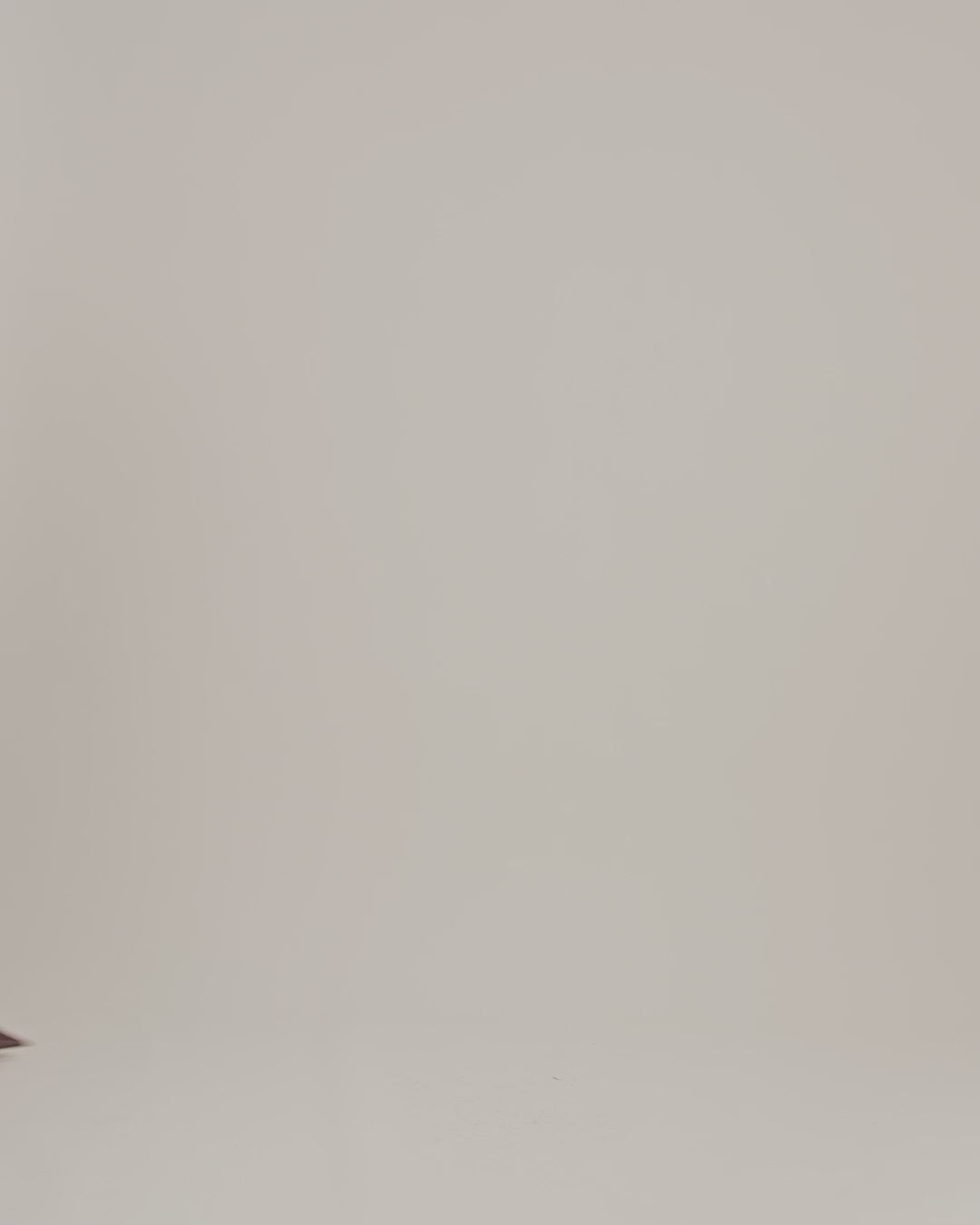 Modelshot / Black / Detail