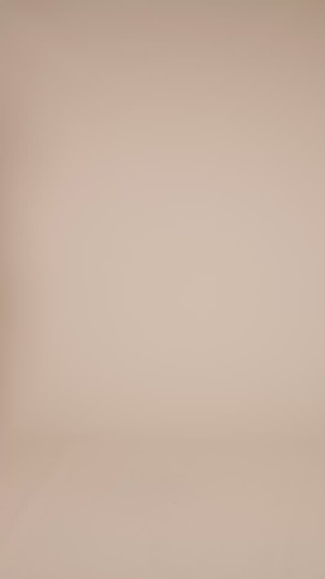 Modelshot / Slate Black / Detail