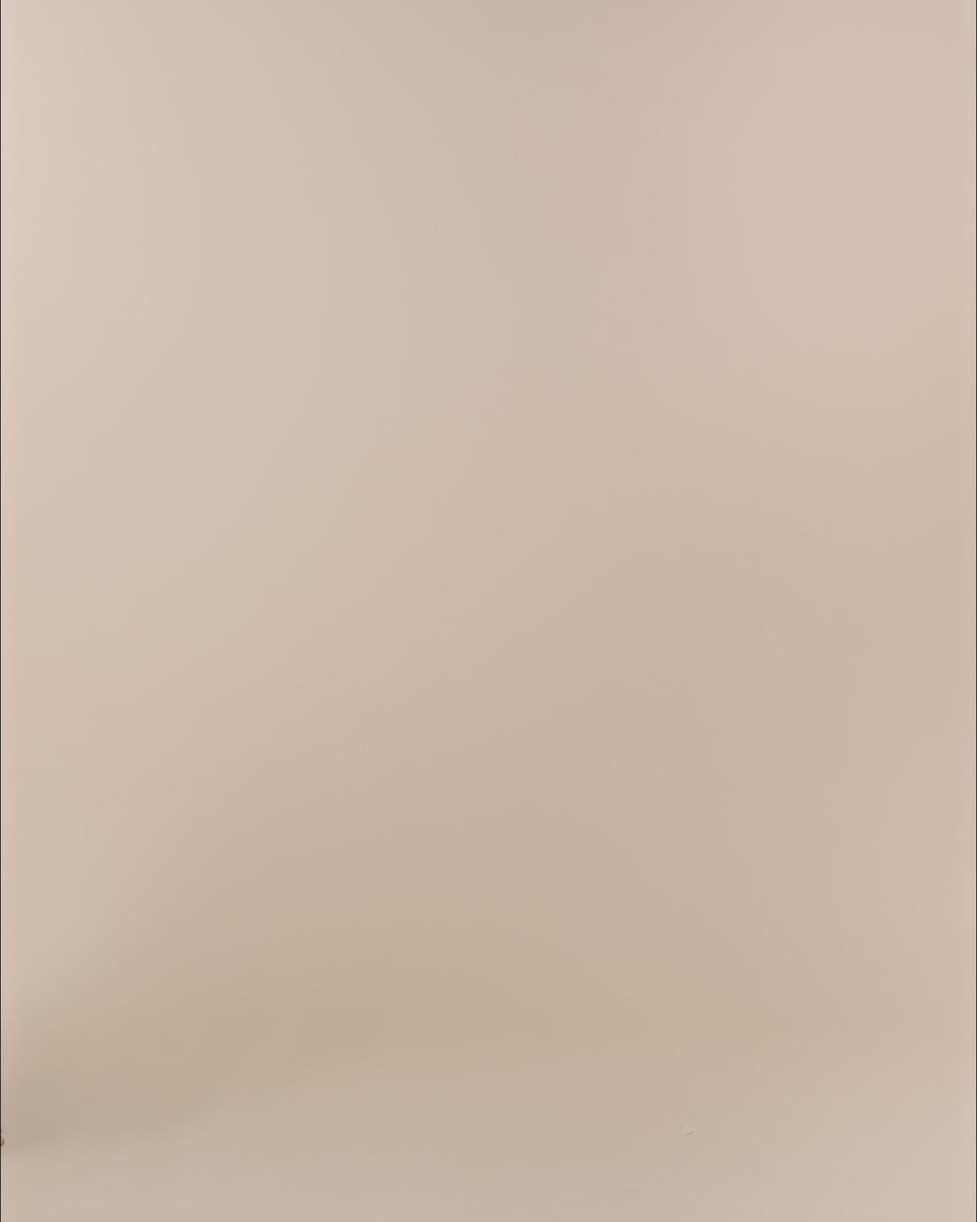 Modelshot / Black / Detail