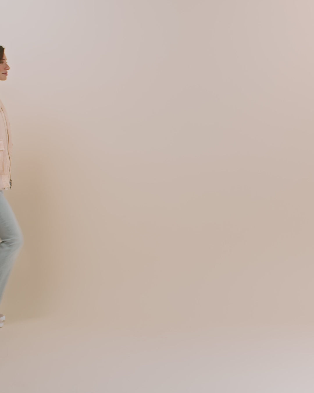 Modelshot / Light Blue / Detail