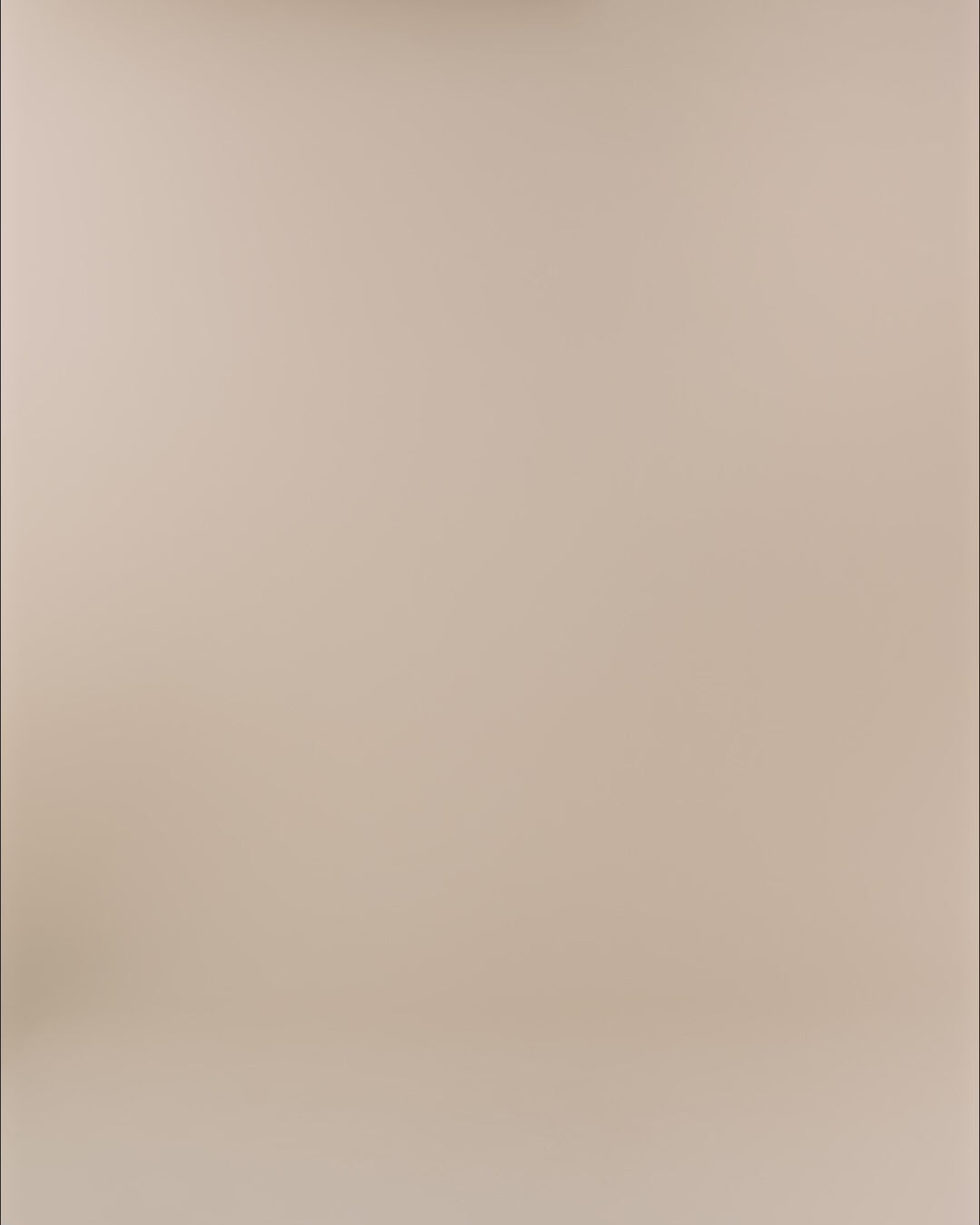 Modelshot / Black / Detail