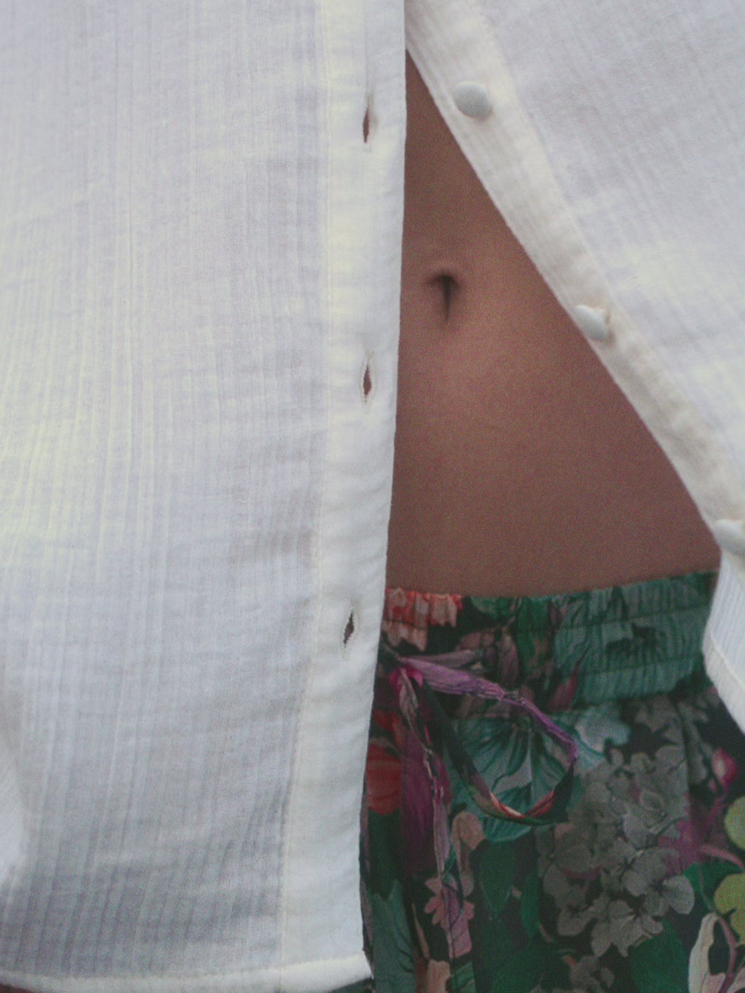 Modelshot / Ecru / Detail