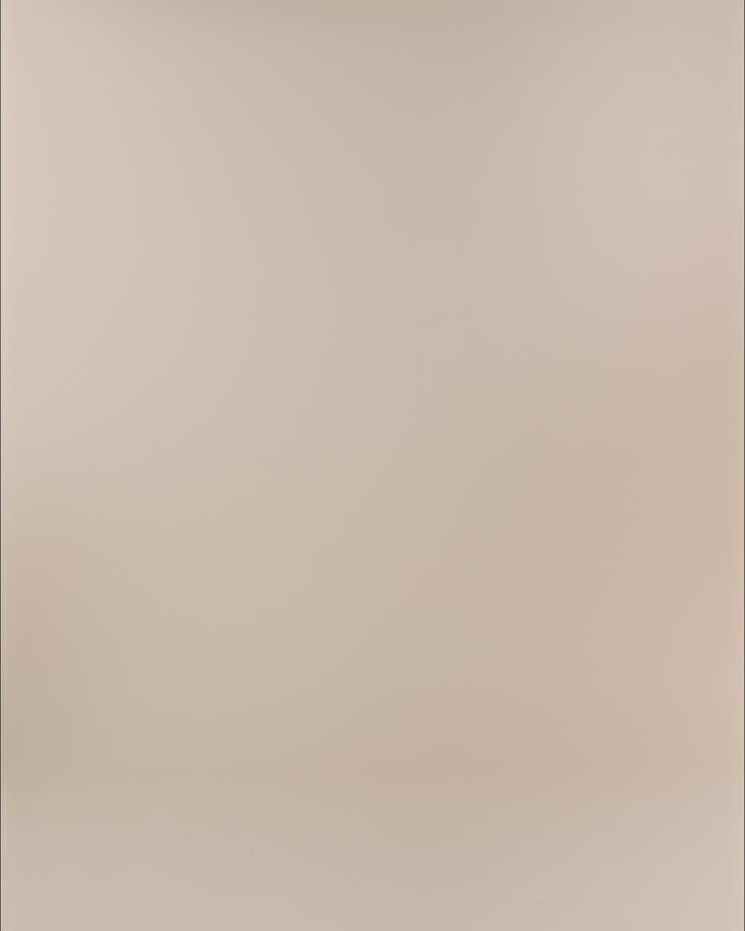 Modelshot / Black / Detail