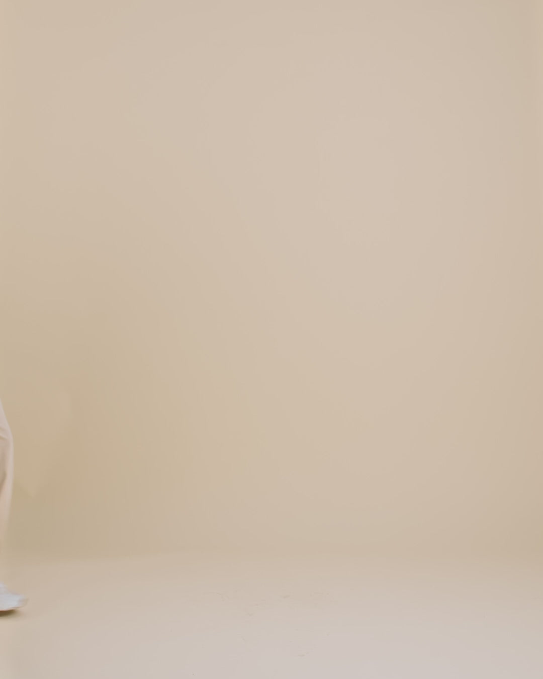 Modelshot / Dusty Olive / Detail