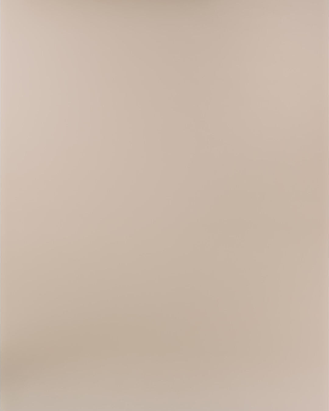 Modelshot / Black / Detail