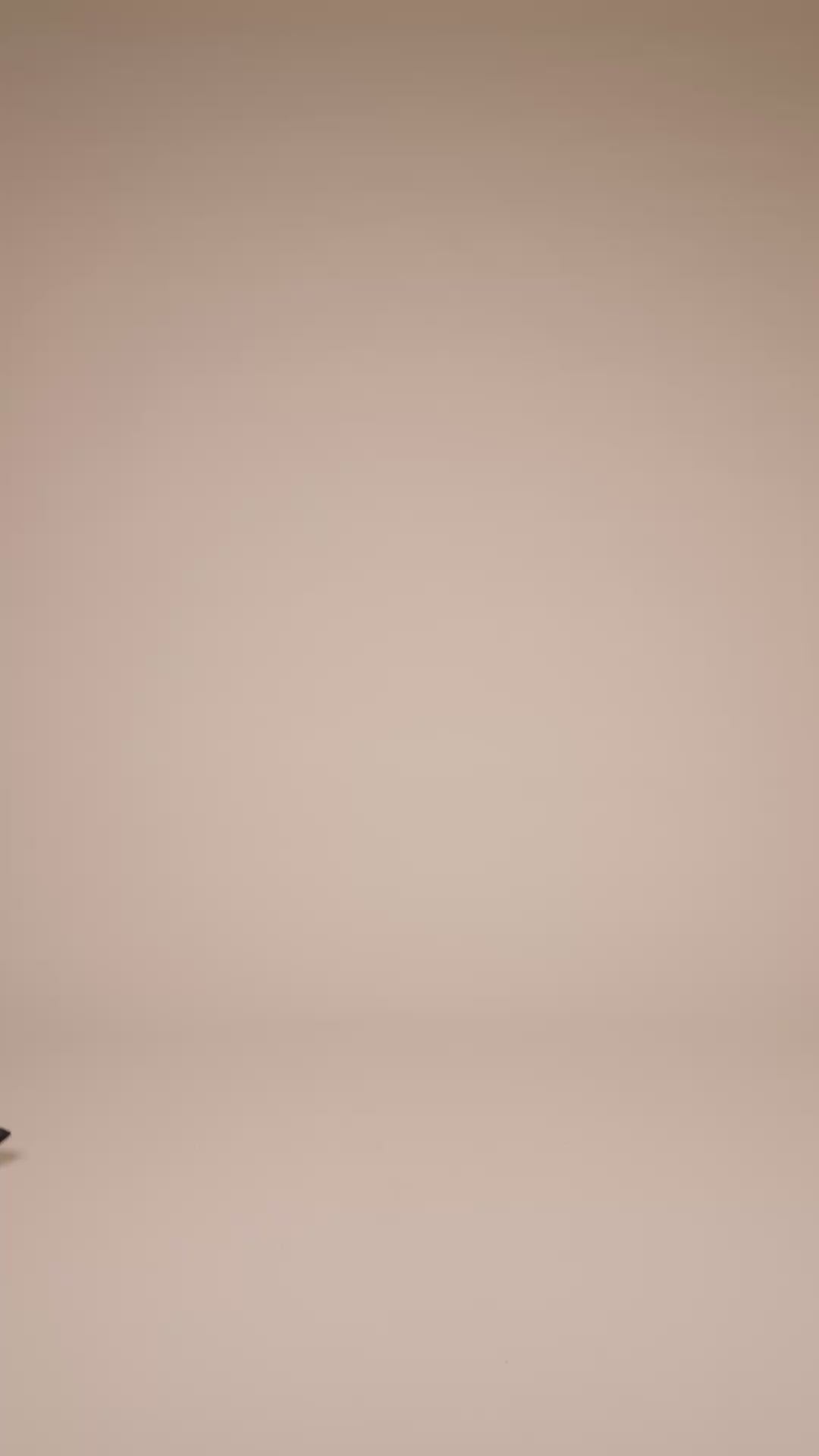 Modelshot / Black / Detail