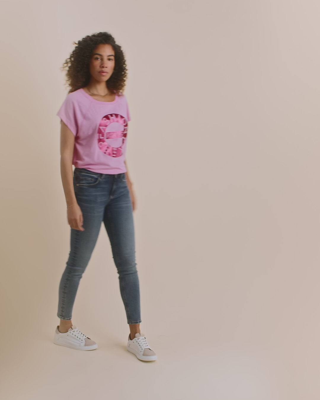 Modelshot / Blue / Detail