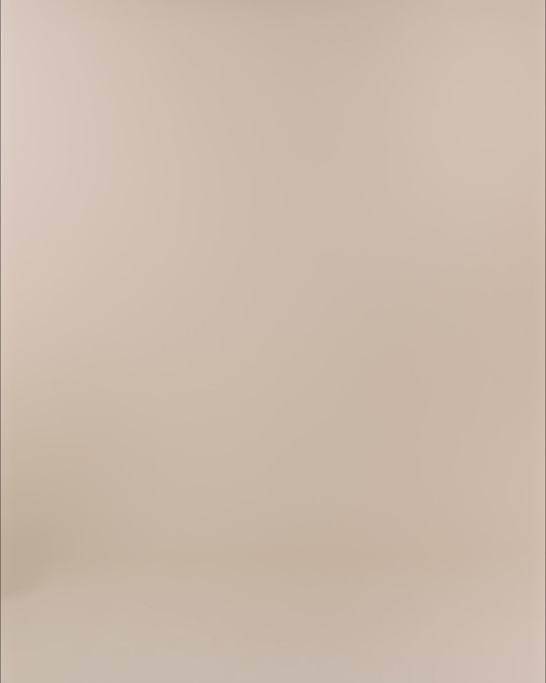 Modelshot / Black / Detail