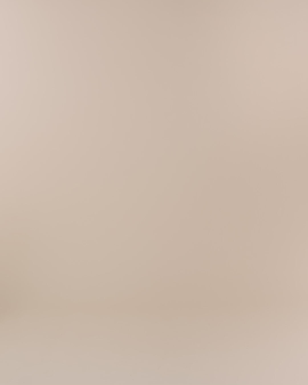 Modelshot / Gold / Detail