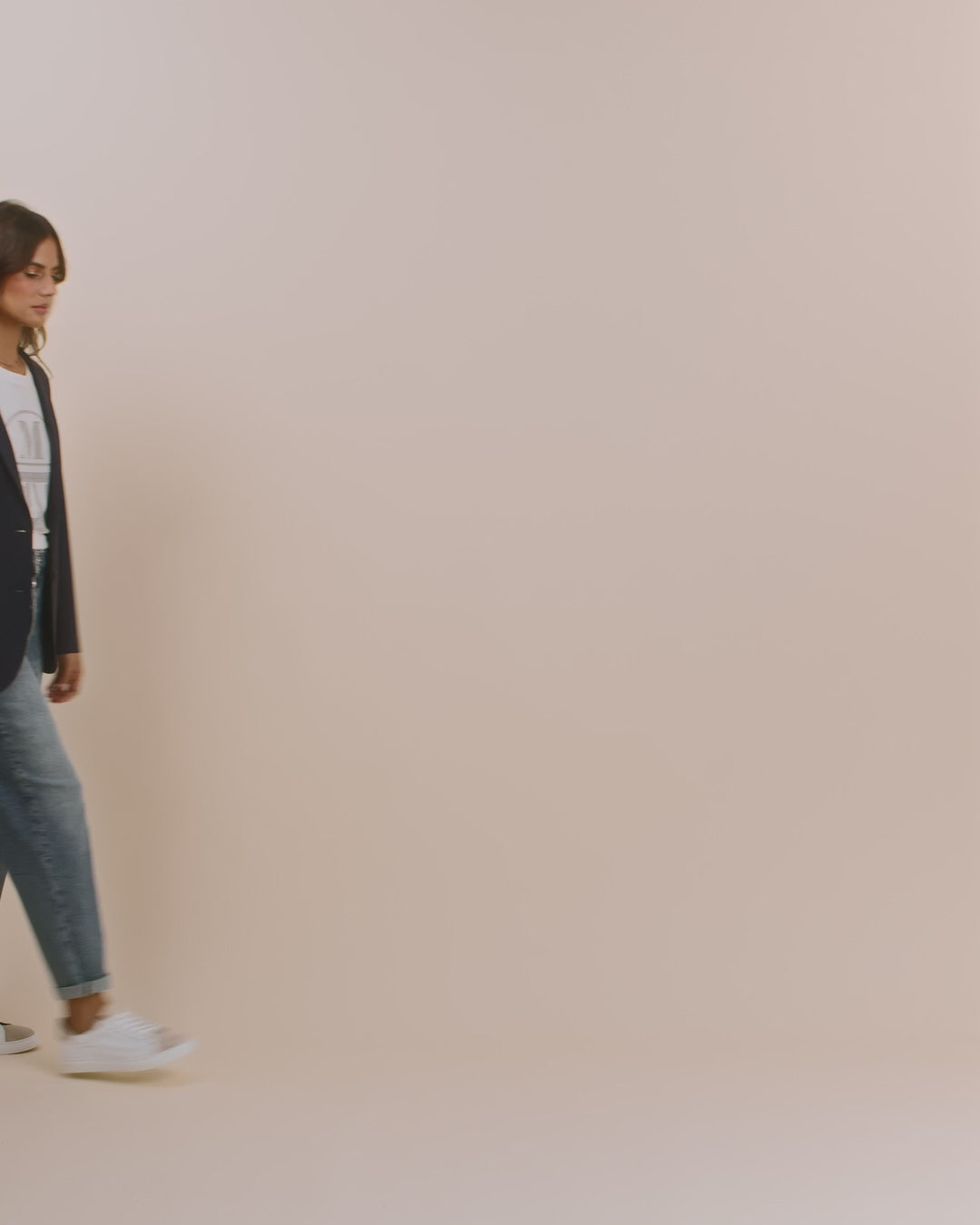 Modelshot / Blue / Detail