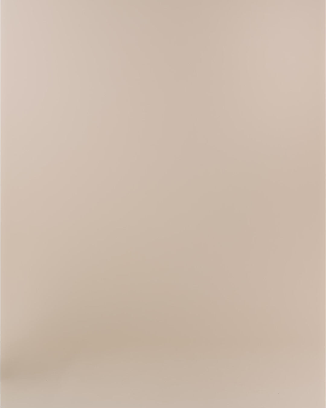 Modelshot / Black / Detail