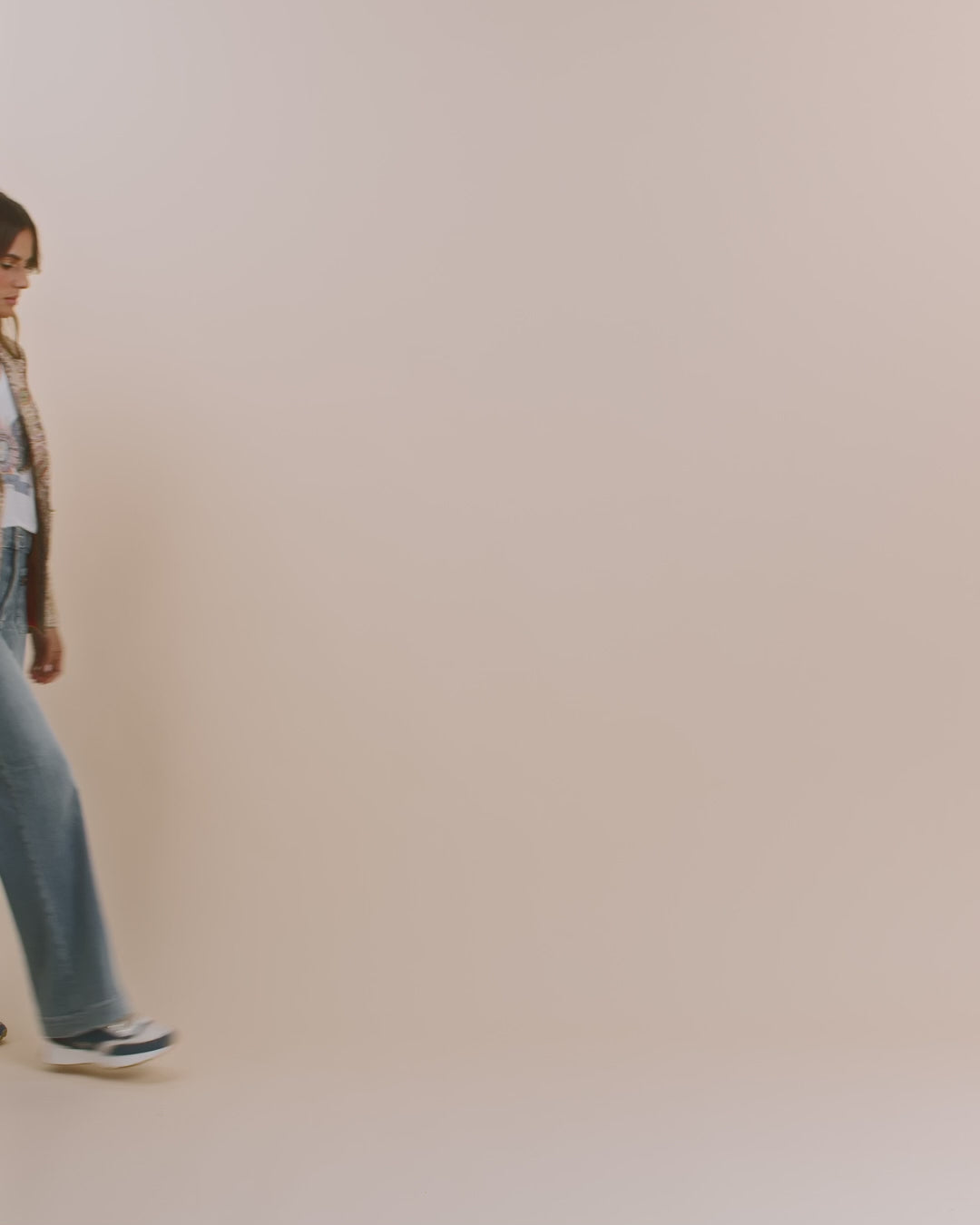 Modelshot / Blue / Detail