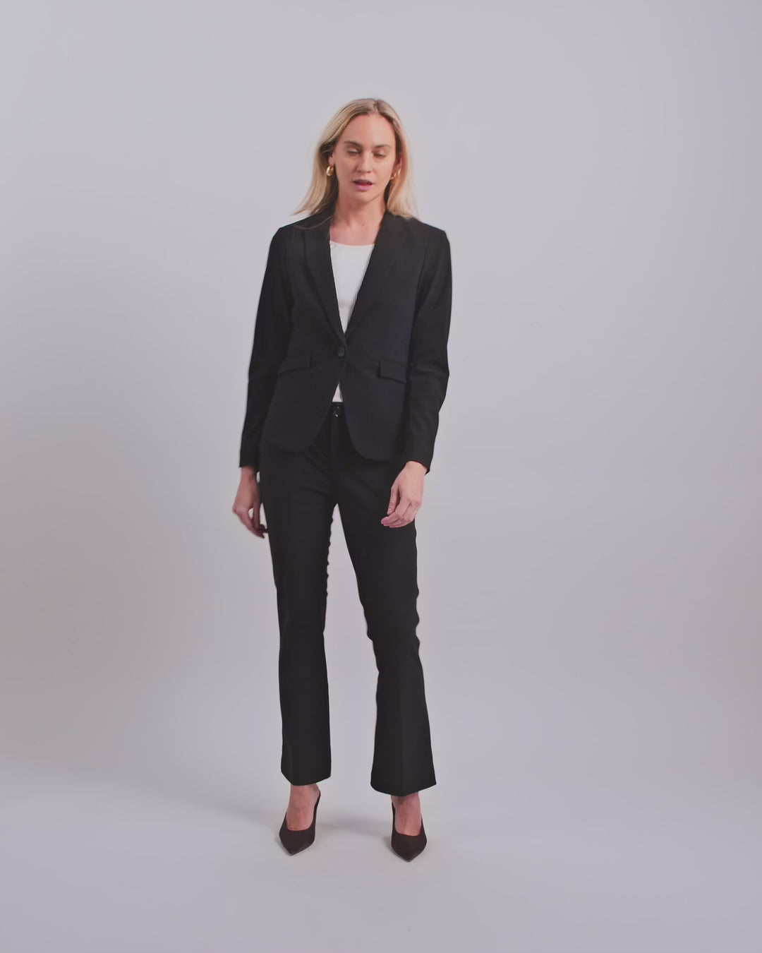 Modelshot / Black / Detail